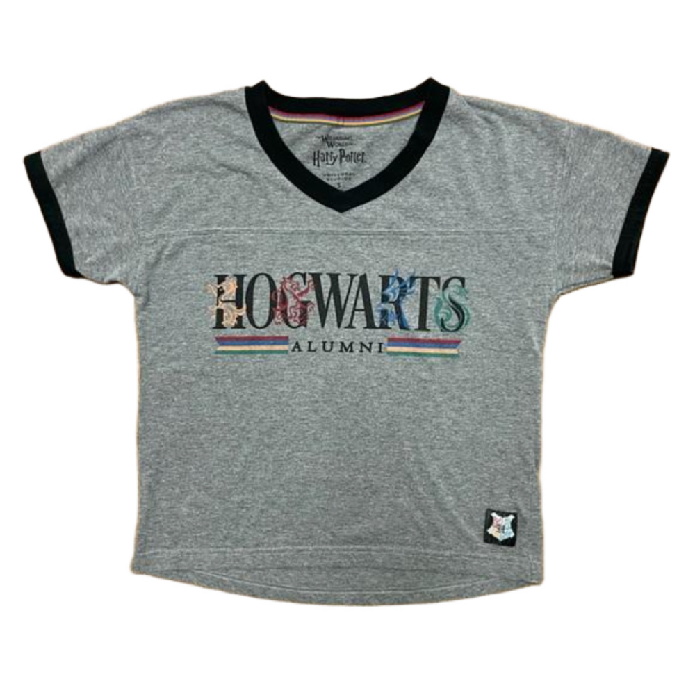 Universal Studios Harry Potter Women’s T-shirt Hogwart’s Alumni on front V-neck
